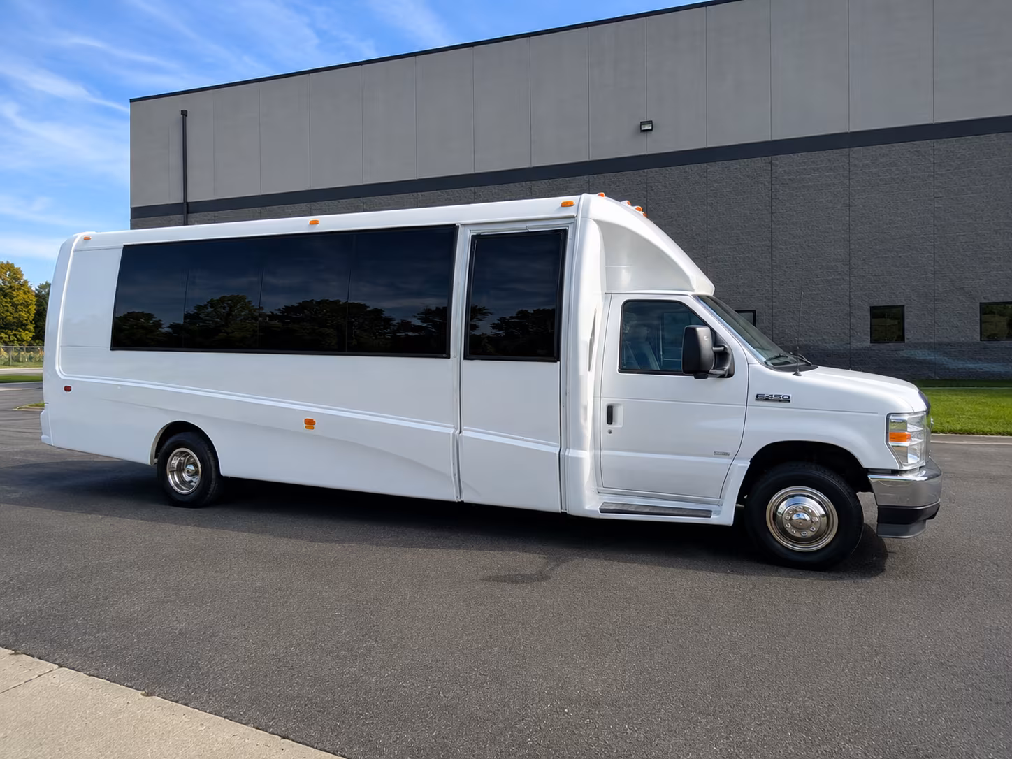 how the distance and duration of your trip affect charter bus rates in coconut creek
