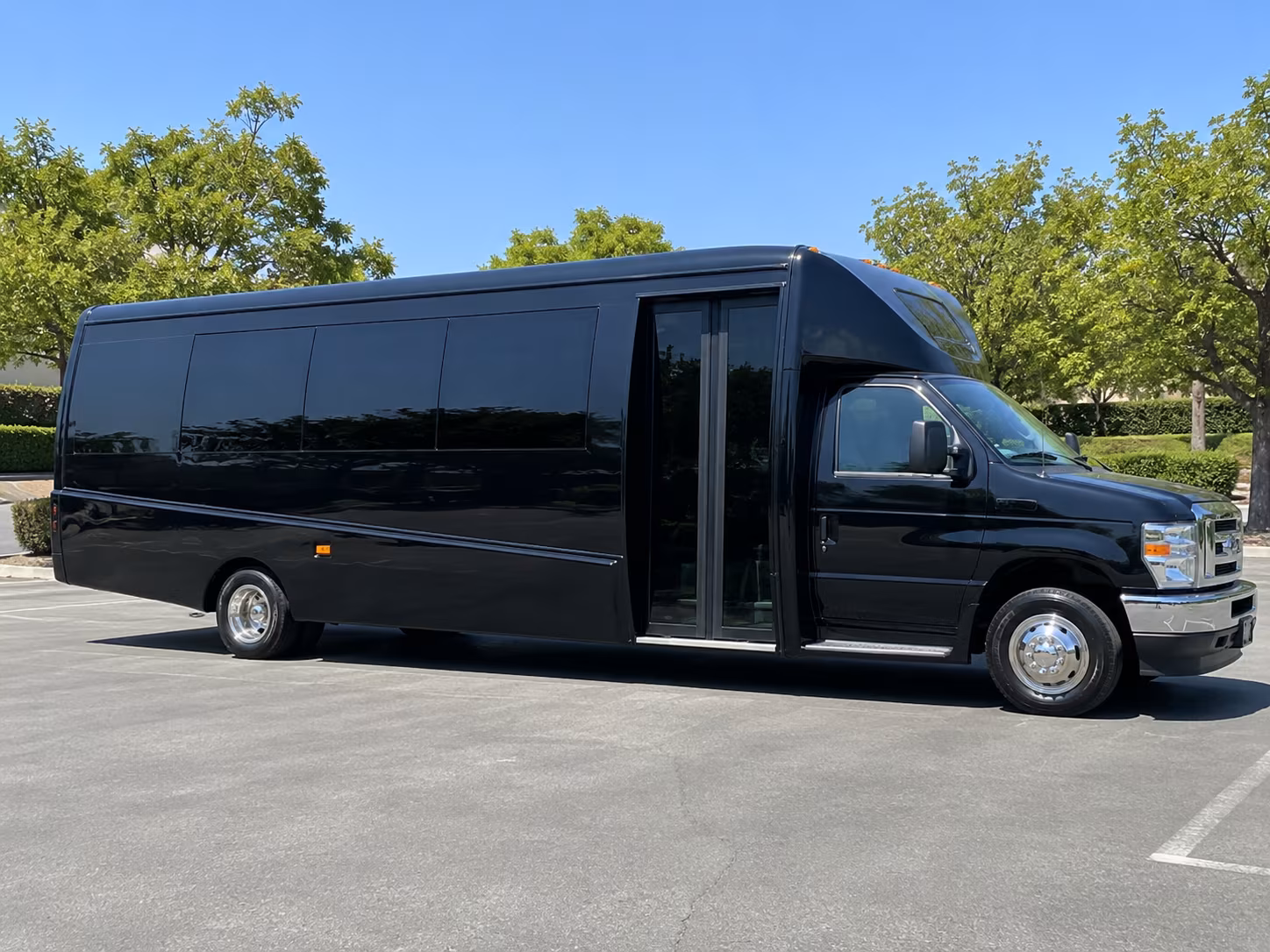 north lauderdale discreet military and government shuttles for your group