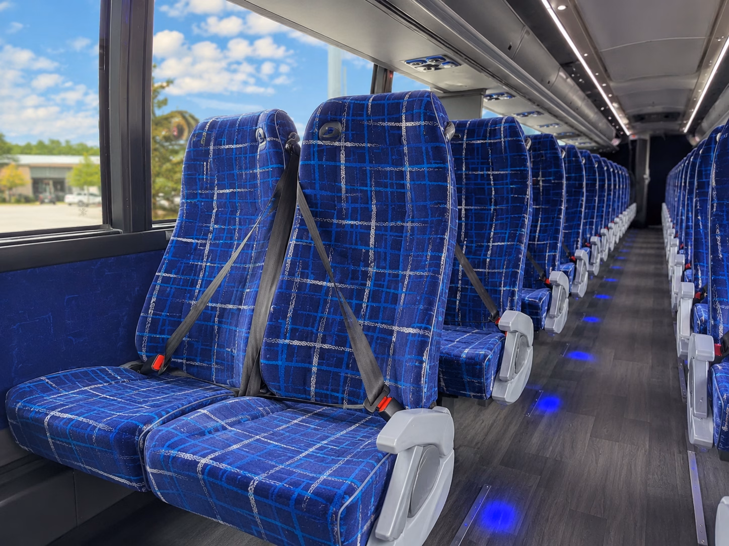 tamarac school bus rentals for field trips and class outings